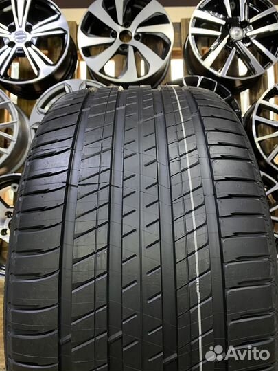 Michelin Latitude Sport 3 ZP 285/45 R19 111W