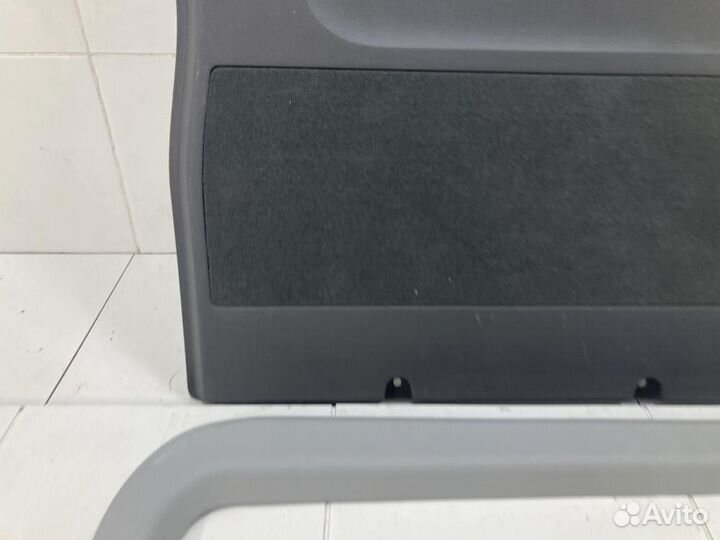 Обшивка двери задней левой Mercedes-Benz V-класс W639 (2003—2014)