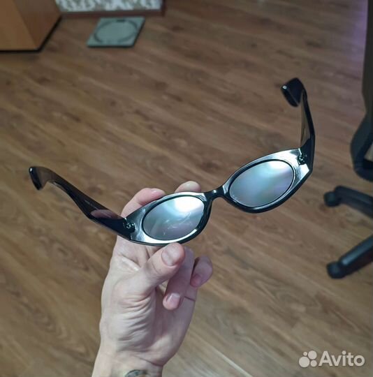 Солнцезащитные очки