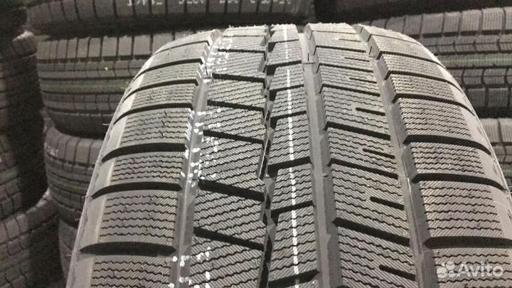 Boto BS68 245/40 R18 97H