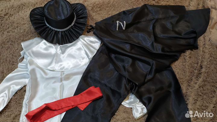 Костюм карнавальный