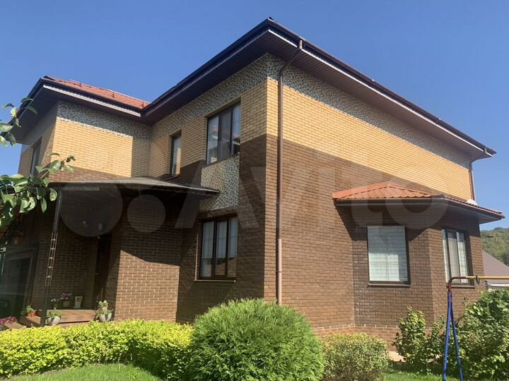 Дом 250 м² на участке 6 сот.