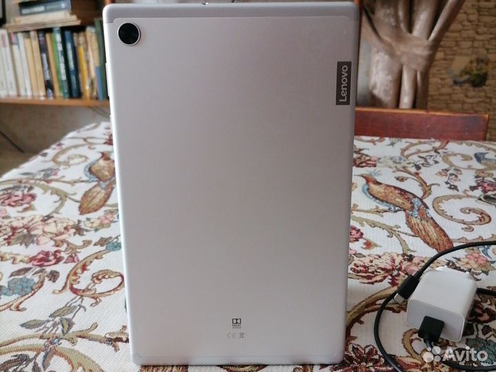 Планшет Lenovo Tab 10 FHD Plus