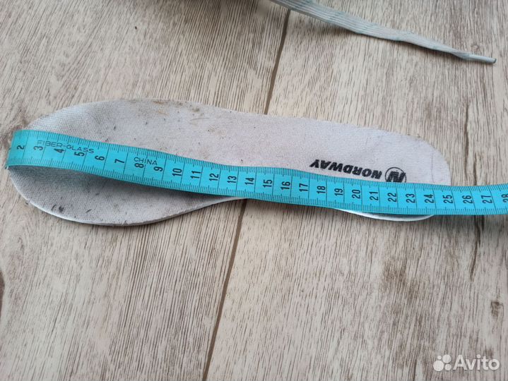 Коньки фигурные 38 размер