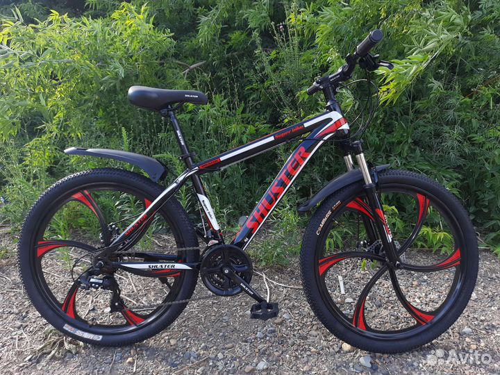 Велосипед новый на литых дисках 26 дюймов
