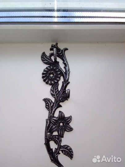 Ключница настенная металлическая