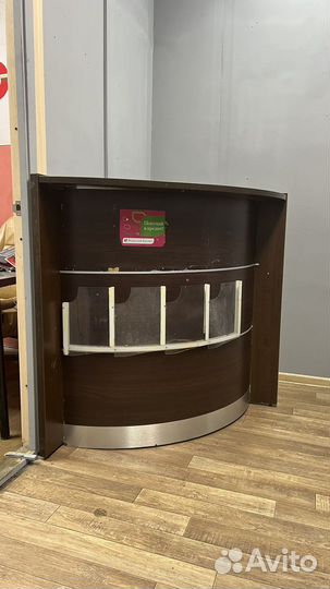 Стойка администратора, ресепшен