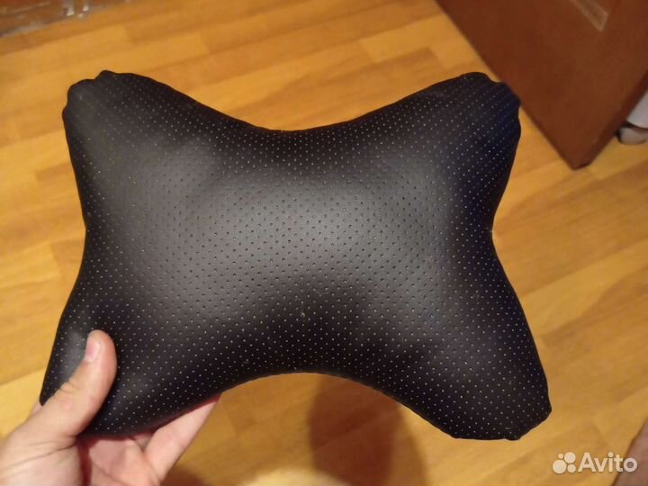 Подушка на подголовник автомобиля