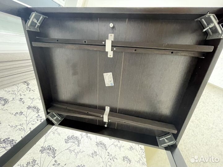 Стол обеденный