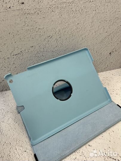 Чехлы для iPad 9.7” (2017/2018)