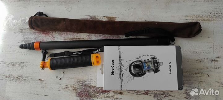 Аквабокс Insta360 X3, ручка поплавок и монопод 3М