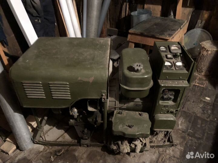 Генератор бензиновый армейский