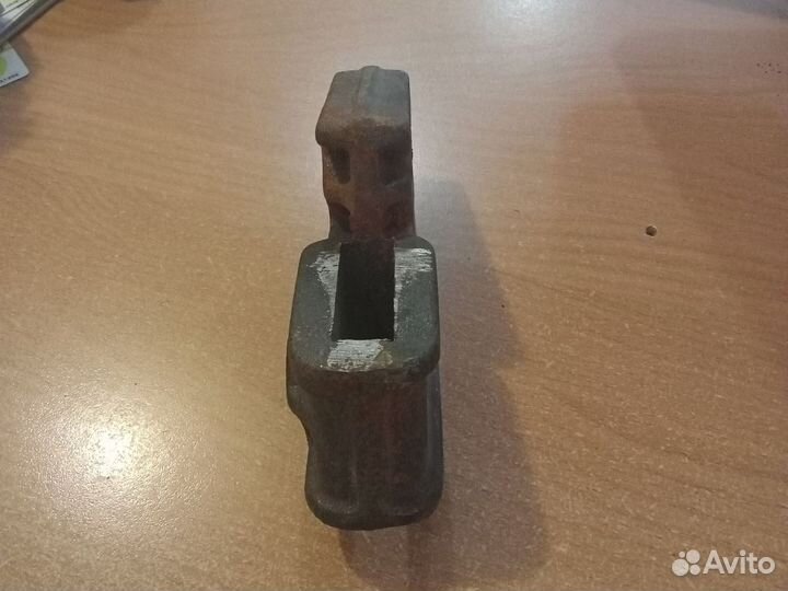 Держатель стойки культиватора крн 5,6 задний Н 089