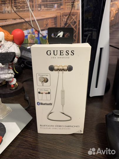 Беспроводные наушники Guess новые оригинал