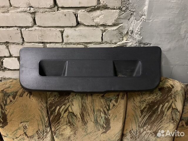 Обшивка крышки багажника VW Polo (Sed Rus)