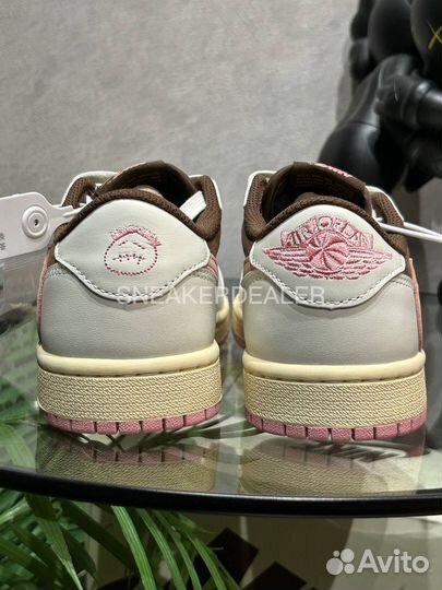 Travis Scott x Air Jordan 1 Low ‘Dark Pony/Pink’