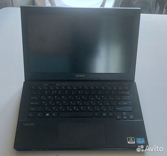 Ноутбук sony Vaio SVS131