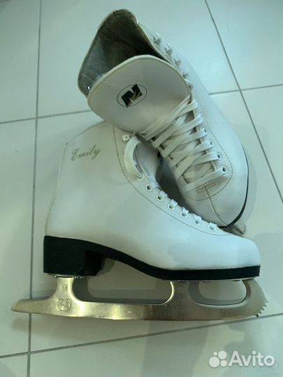 Коньки фигурные 28 и 36 размер
