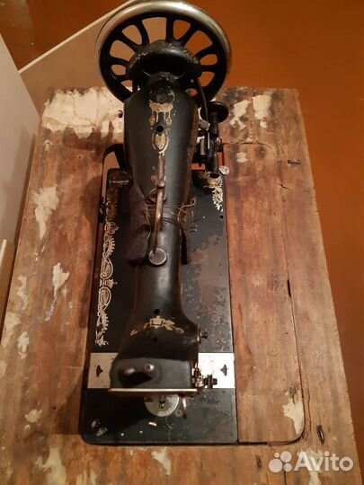 Швейная машинка 