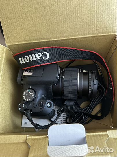 Новый зеркальный фотоаппарат Canon EOS 2000 D