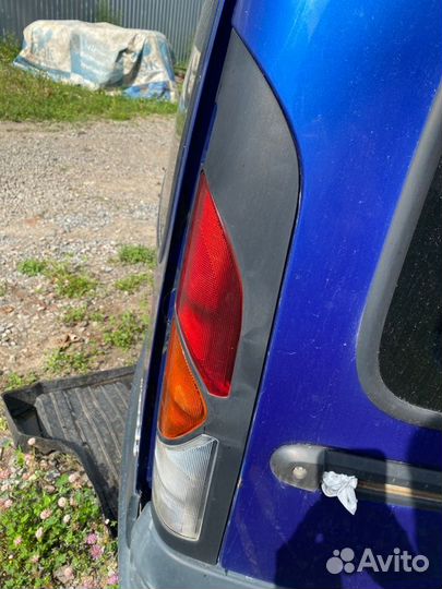 Фонарь задний правый Renault Kangoo 1.2 D7F 1998