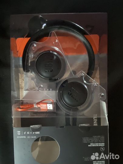 Беспроводные наушники jbl