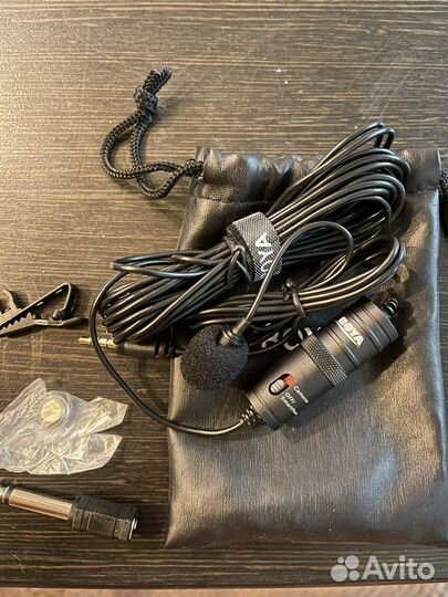 Полу професиональный микрофон-петличка