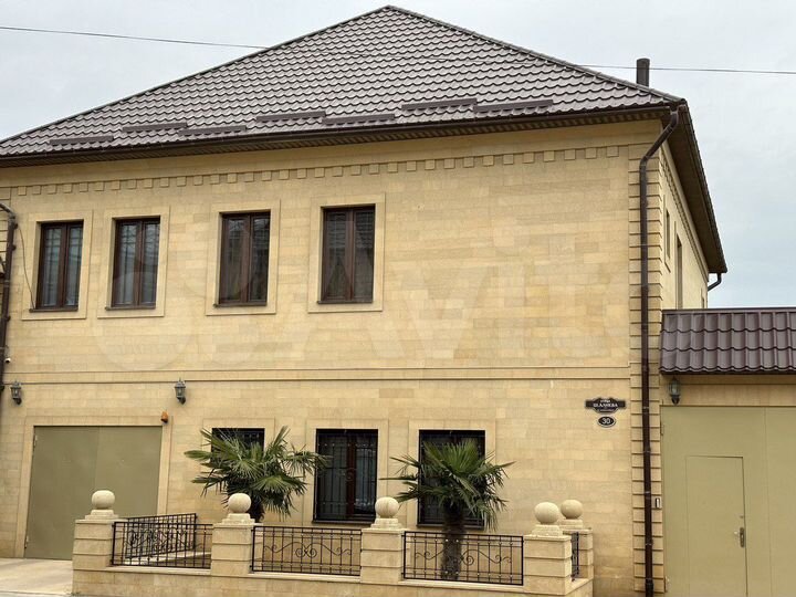 Дом 450 м² на участке 4,5 сот.