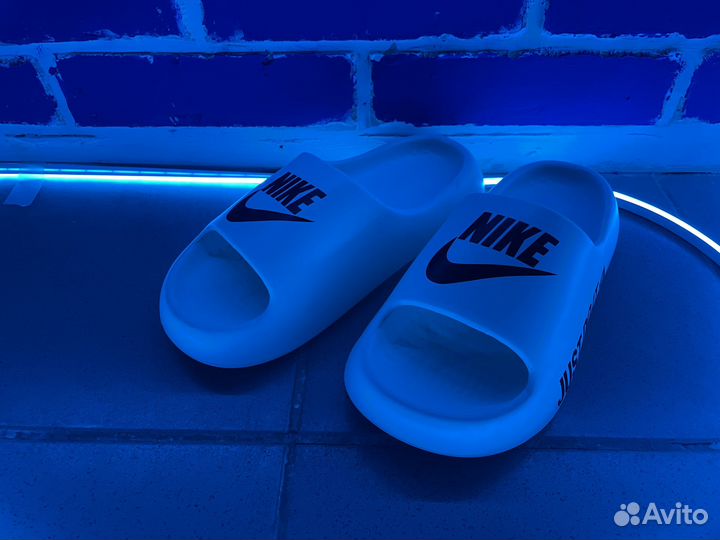 Тапочки Nike сланцы