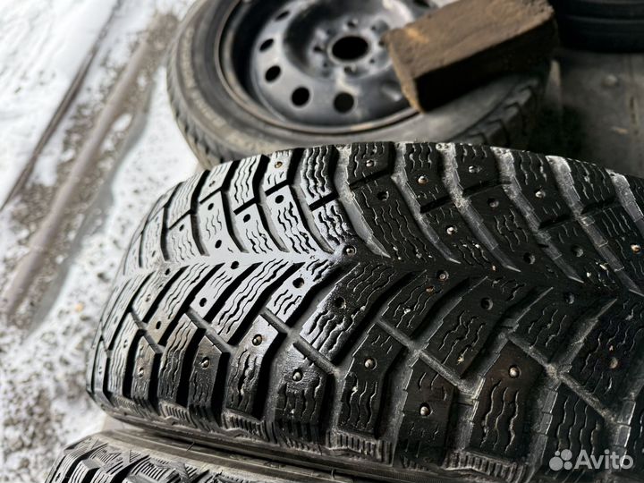 Michelin X-Ice North 4 185/65 R15