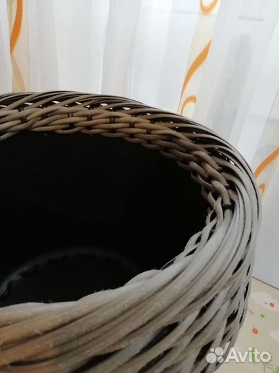 Кашпо для цветов