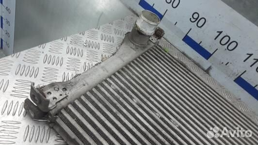 Радиатор интеркуллера toyota avensis T27 (BUK17KC0