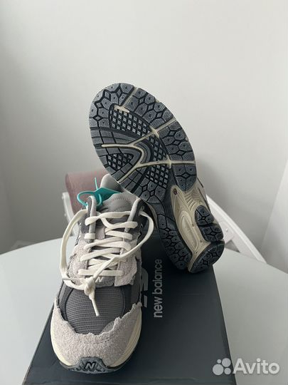 New balance 2002r refined future