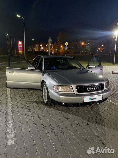 Audi A8 2.5 AT, 1998, 233 000 км