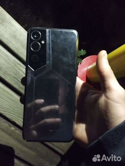 Мобильные телефоны