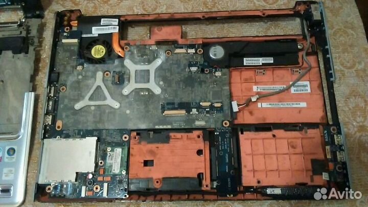 Ноутбук HP Pavilion DV7 1160er (на запчасти) 17