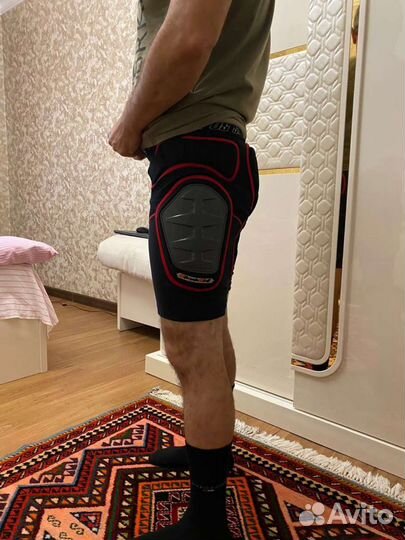 Шорты с защитой