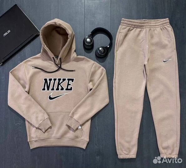 Спортивный костюм nike