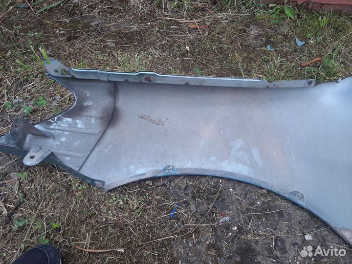 Передние крылья на мицубиши лансер 9