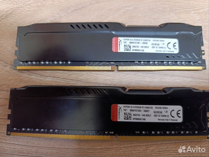 Материнская плата с процессором и памятью