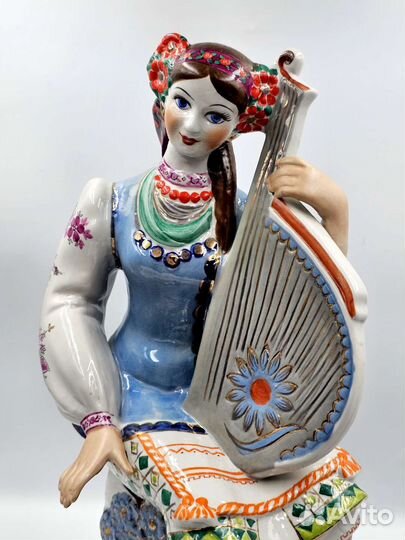 Статуэтка Бандуристка Коростень