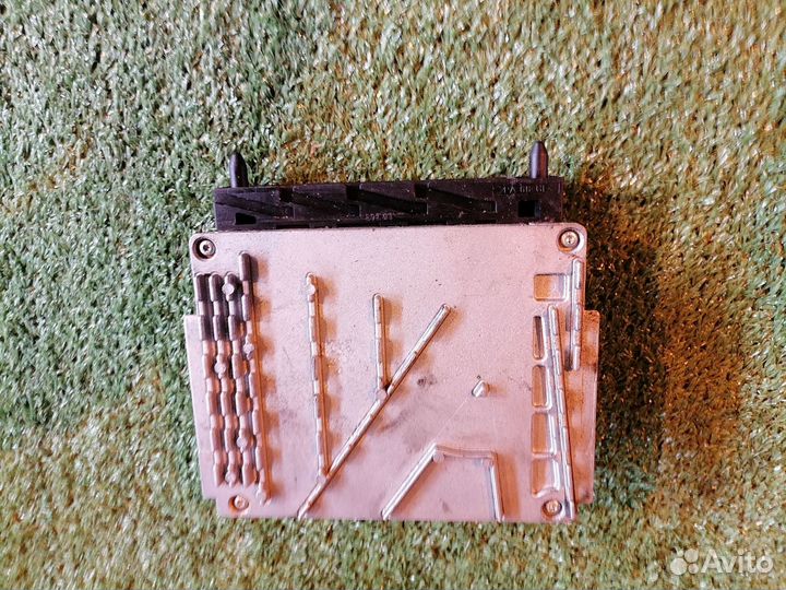 Блок управления двигателем B5254T2 30668478A Volvo