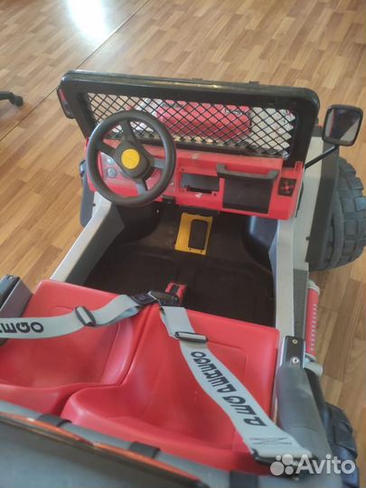 Детский автомобиль на аккумуляторе