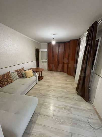 2-к. квартира, 60 м², 5/10 эт.