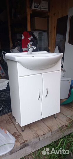 Тумба для ванной бу+зеркало