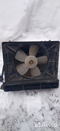 Корпус печки с моторчиком. Ваз2105