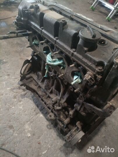 Двигатель G4GC Hyundai Trajet