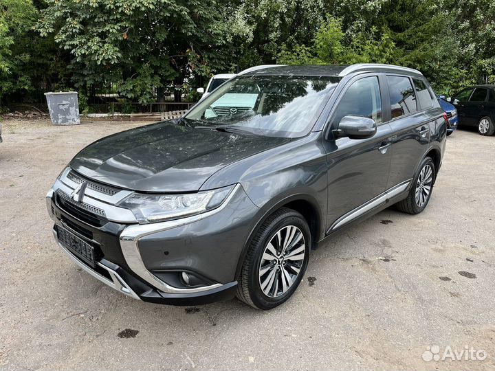 Mitsubishi Outlander 2.0 CVT, 2020, 41 767 км
