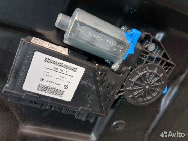 Стеклоподъемник электрический правый передний Volkswagen Touareg