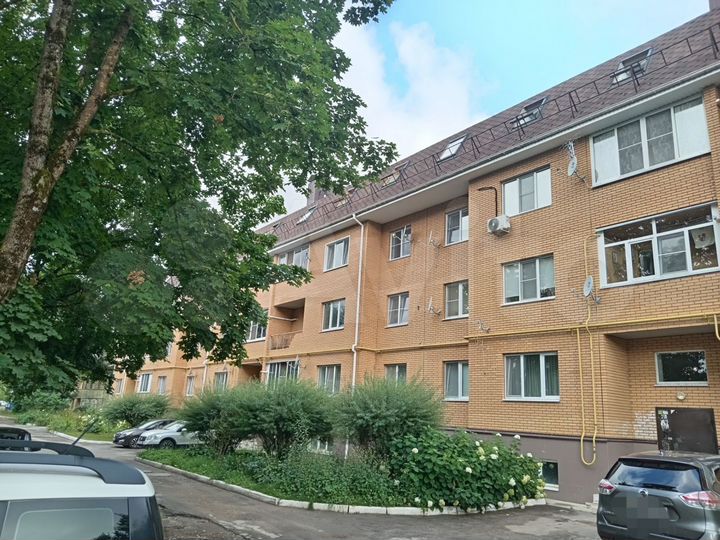 1-к. квартира, 42 м², 1/4 эт.